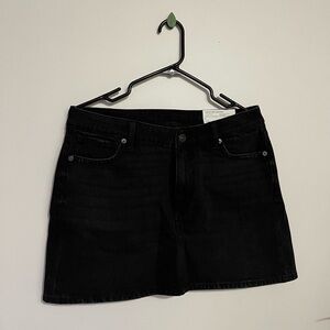 American Eagle 90s High Waisted Mini Skirt